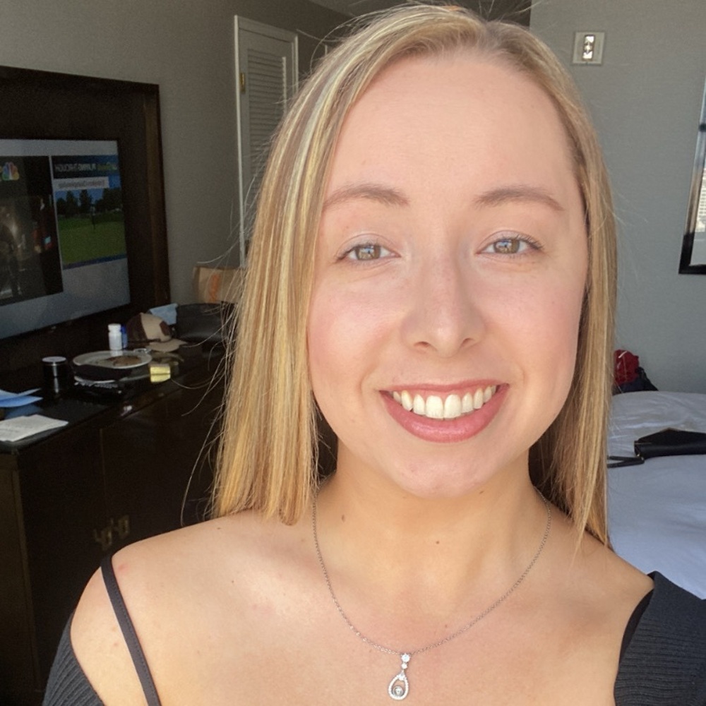 Meet your Posher, Olivia